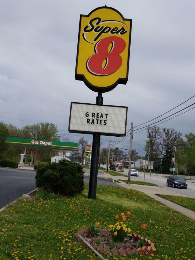 Super 8 By Wyndham Watseka Hotel Exterior photo